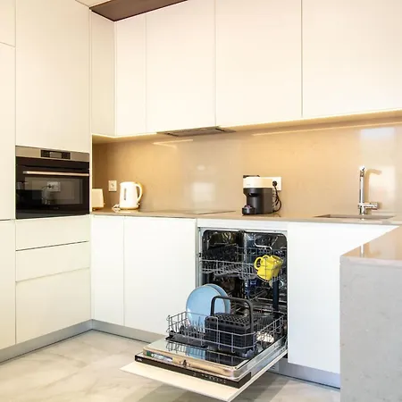 Apartamento Hilcrown 39 By Lovelystay *