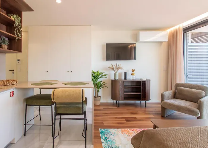 Apartment Hilcrown 39 By Lovelystay *