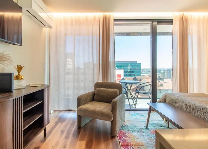 Hilcrown 39 By Lovelystay