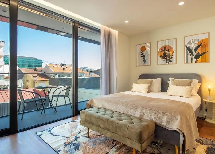 Hilcrown 39 By Lovelystay *